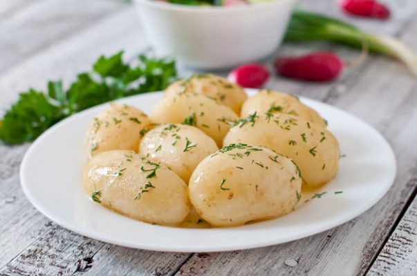 Boiled Baby Potatoes with Dill