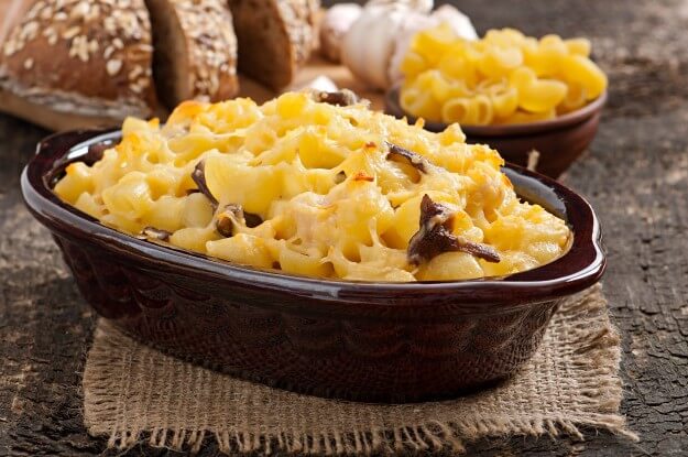 Baked Macaroni with Cheese and Chicken