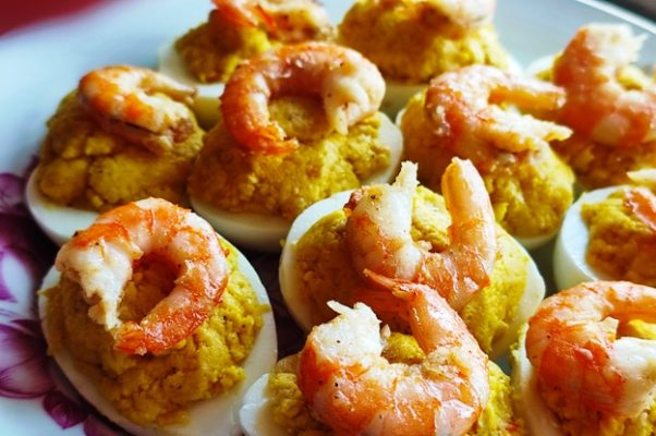 Eggs with Shrimps and Minced Garlic