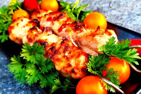 Air Fryer Hot Honey Pork Skewers