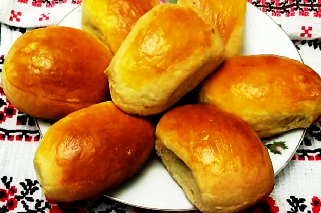 Easy Ukrainian Poppy Seed Pastries Everyone Will Love 4 Easy Ukrainian Poppy Seed Pastries Everyone Will Love 4